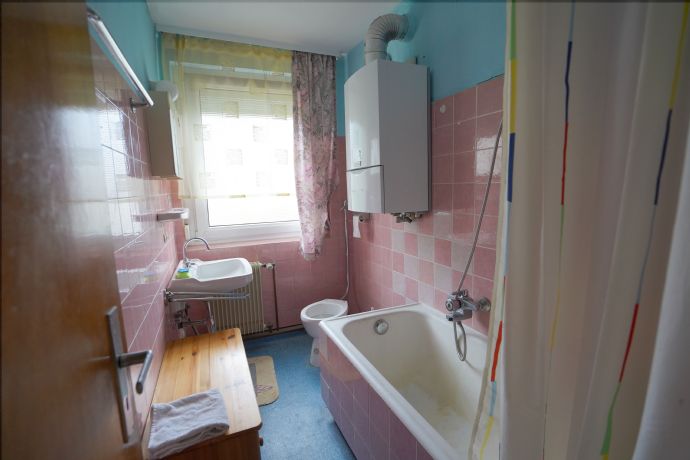 Badezimmer 1 OG.jpg Doppelhaush�lfte Villingen-Schwenningen