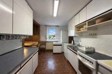 K�che PROVISIONSFREI - Wohnen mit Weitblick - modernisierte
5-Zimmer-Wohnung mit Stellplatz, viel Platz und Perspektive