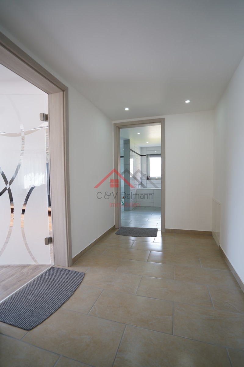 Flur 1OG Einfamilienhaus Tuttlingen / Nendingen