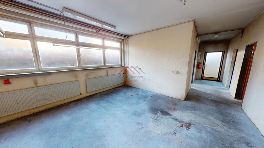 Halle 2 UG Halle Tuttlingen