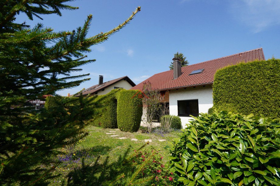 Au�enansicht-S�dwesten Zweifamilienhaus Trossingen