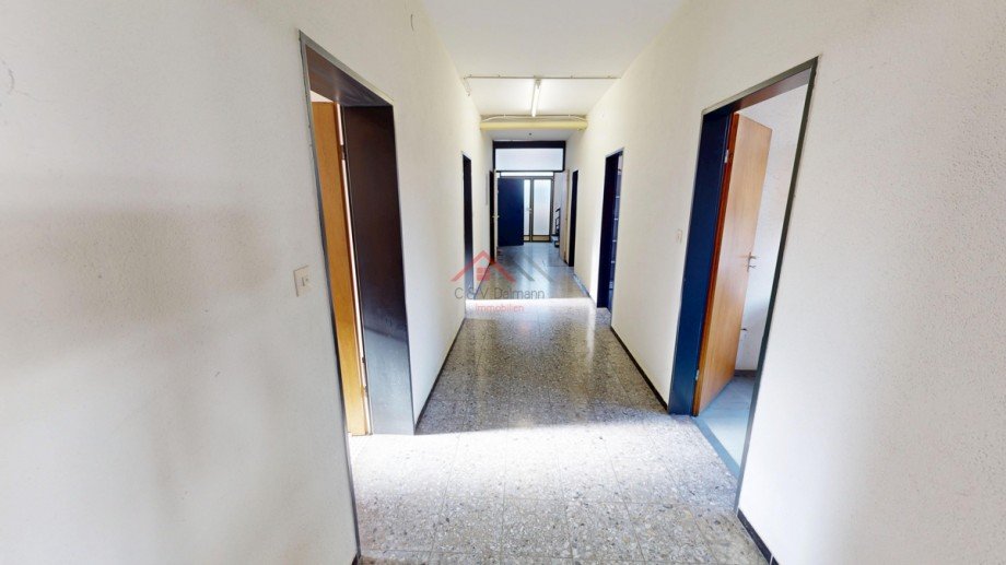 Halle 2 UG Halle Tuttlingen