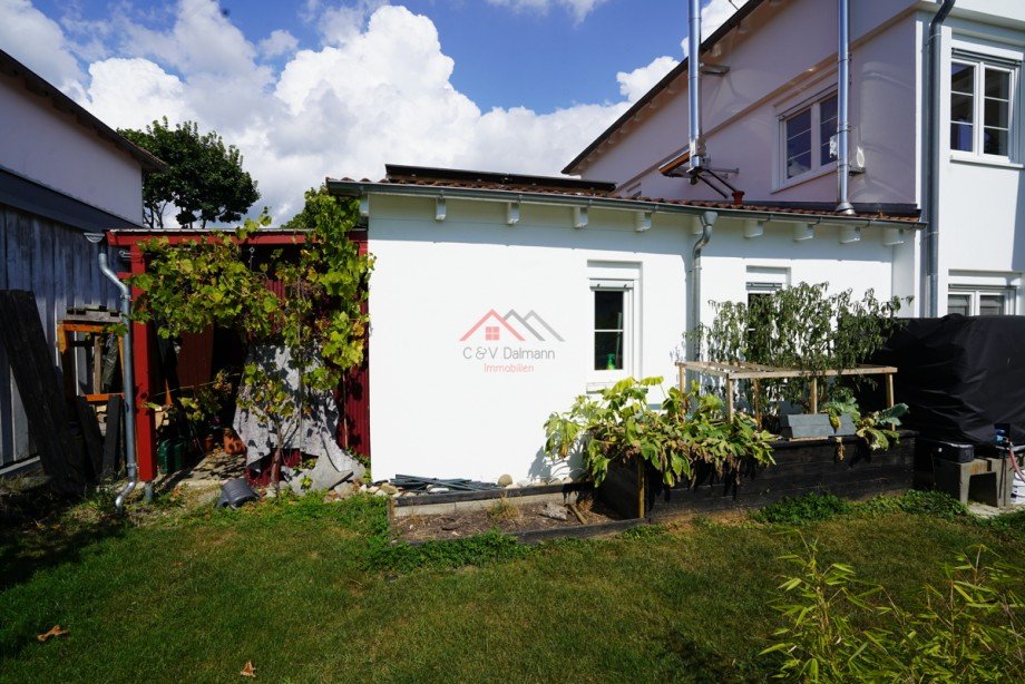 Ansicht auf Gartenlaube und Abstellraum Etagenwohnung Neuhausen ob Eck