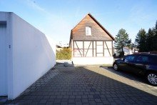 Parkplatz Exquisites und neuwertiges Reihenhaus mit 
hochwertiger-Ausstattung - Garage + Stellplatz