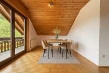 Wohnung Dachgeschoss Wohnzimmer Zuhause mit Zukunft - gro�z�giges Zweifamilienhaus mit Einliegerwohnung