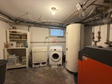 Heiz- und Waschraum  Zwei Wohneinheiten - ideal f�r Familie oder Wohnen & Arbeiten mit gro�er und sonniger S�dterrasse 