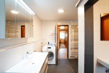 Badezimmer PROVISIONSFREI - Wohnen mit Weitblick - modernisierte
5-Zimmer-Wohnung mit Stellplatz, viel Platz und Perspektive