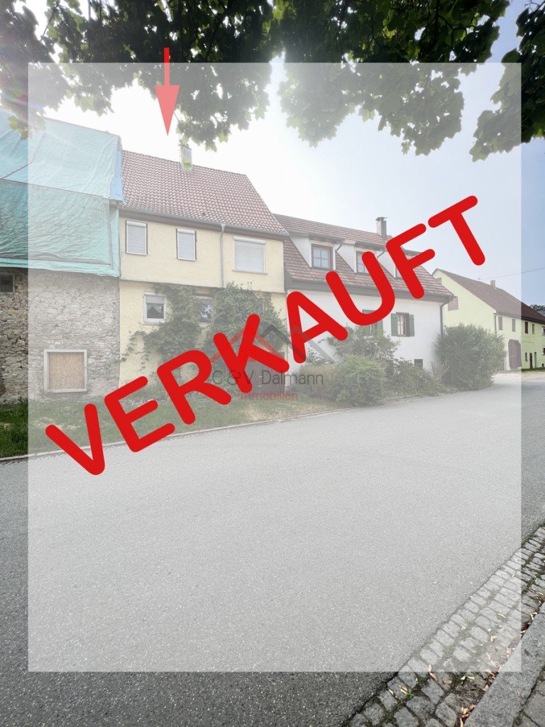 Verkauft Fridingen an der Donau Doppelhaush�lfte Liebhaber aufgepasst! Reihenmittelhaus mit Ausbaupotential in Fridingen a. d. Donau!
