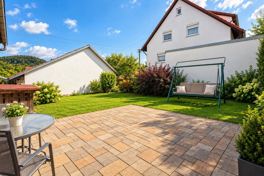 Gartenansicht Zweifamilienhaus Gosheim
