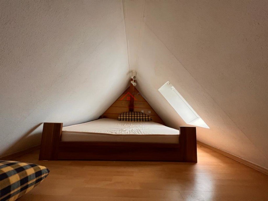 Dachgeschosswohnung Doppelhaush�lfte Trossingen