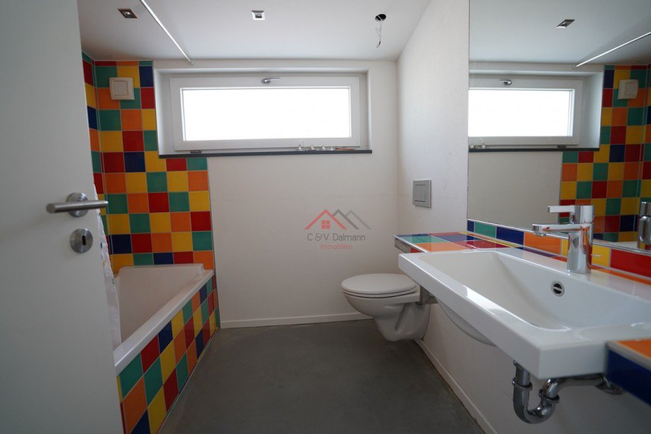 Kinderbad mit Badewanne Einfamilienhaus Tuttlingen / E�lingen
