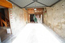gro�e Garage mit Zugang zum Haus Handwerker aufgepasst! Gro�e Doppelhaush�lfte mit weiterem Ausbaupotential in M�hlhausen-Ehingen