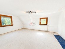 Schlafzimmer OG Einfamilienhaus in guter Wohnlage - 935 m� Grundst�ck, zwei Garagen, viele M�glichkeiten