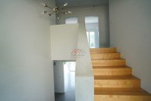 Treppenhaus Gro�z�giges und freistehendes Einfamilienhaus mit wundersch�nem und unverbaubarem Talblick!