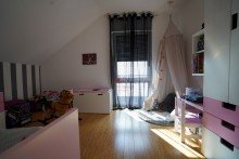 Kinderzimmer OG Familiengl�ck in renommierter Lage! Neuwertiges und freistehendes Einfamilienhaus in Tuttlingen!