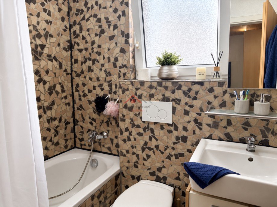 Badezimmer Zweifamilienhaus Gosheim