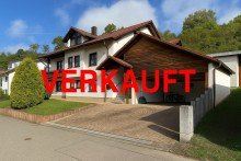 Verkauft Zuhause mit Zukunft - gro�z�giges Zweifamilienhaus mit Einliegerwohnung