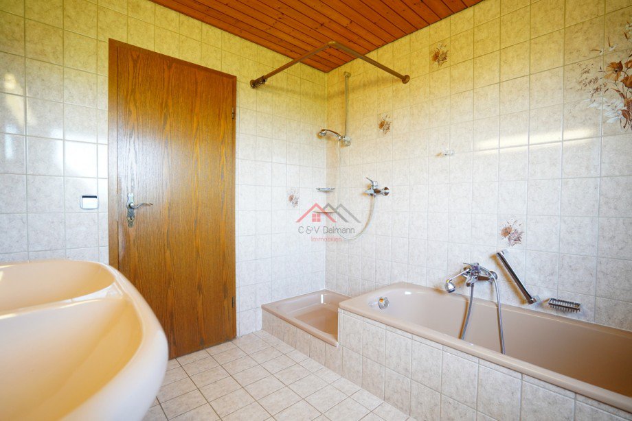 Badezimmer EG Zweifamilienhaus Trossingen