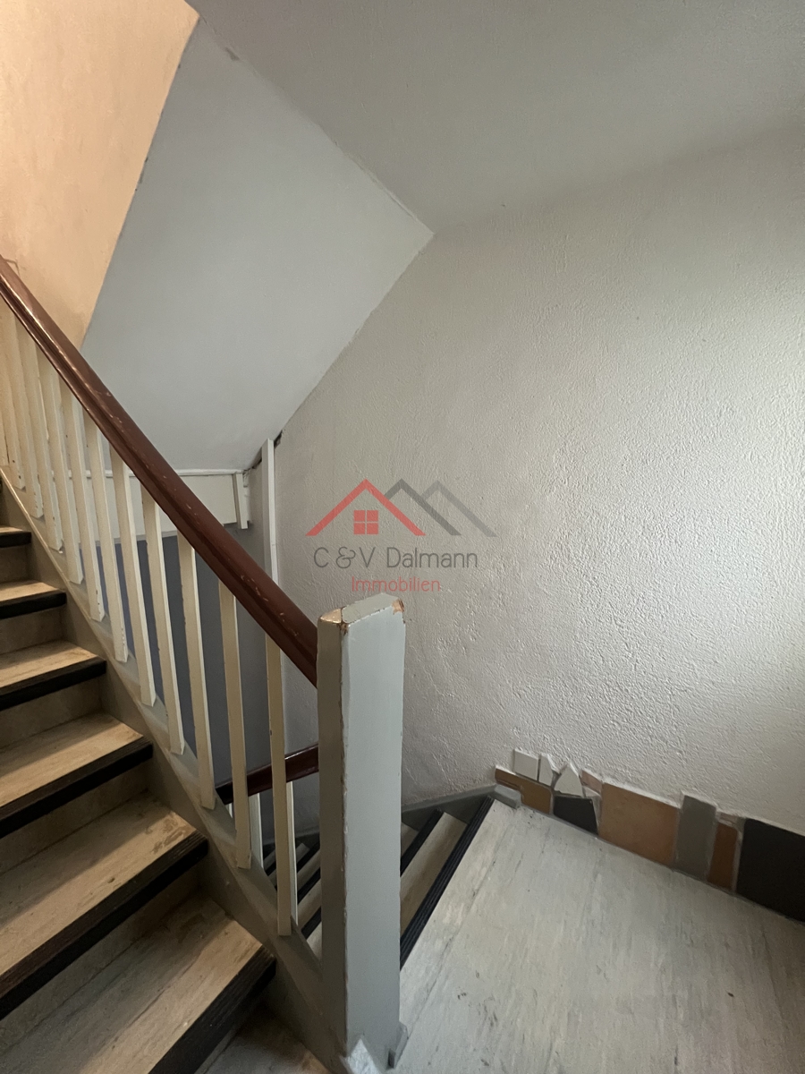 Treppenhaus Doppelhaush�lfte Trossingen