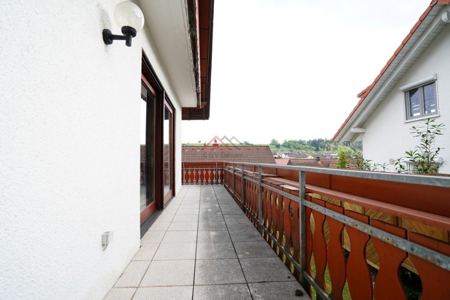 BALKON 1OG Mehrfamilienhaus Tuttlingen-Nendingen
