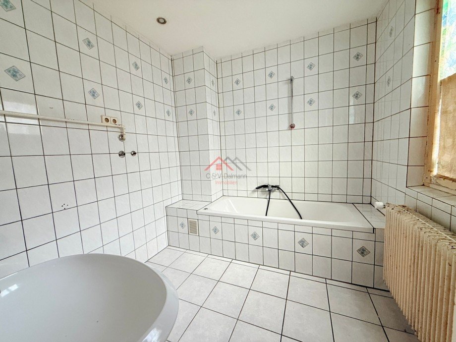 Badezimmer Wohnung 1OG Mehrfamilienhaus Tuttlingen