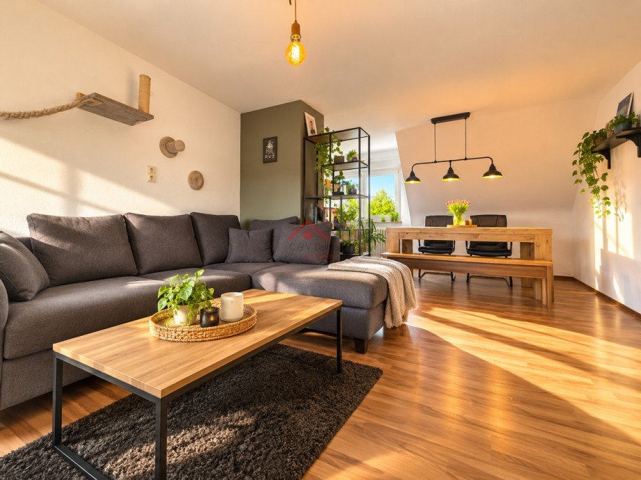 Wohnzimmer OG Zweifamilienhaus Gosheim