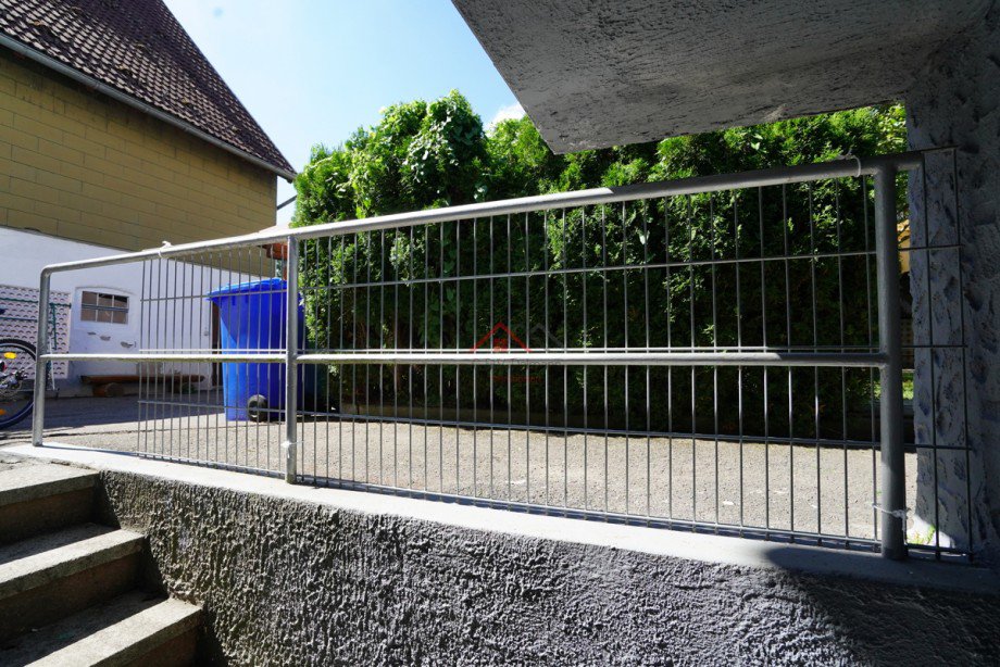 Zugang vom Garten zum Keller Zweifamilienhaus Tuttlingen / M�hringen