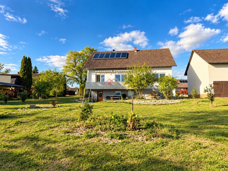 Gro�er Garten - S�dausrichtung Einfamilienhaus Renquishausen