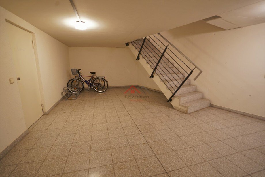 Fahrradabstellfl�che im Keller Etagenwohnung Stuttgart / Degerloch