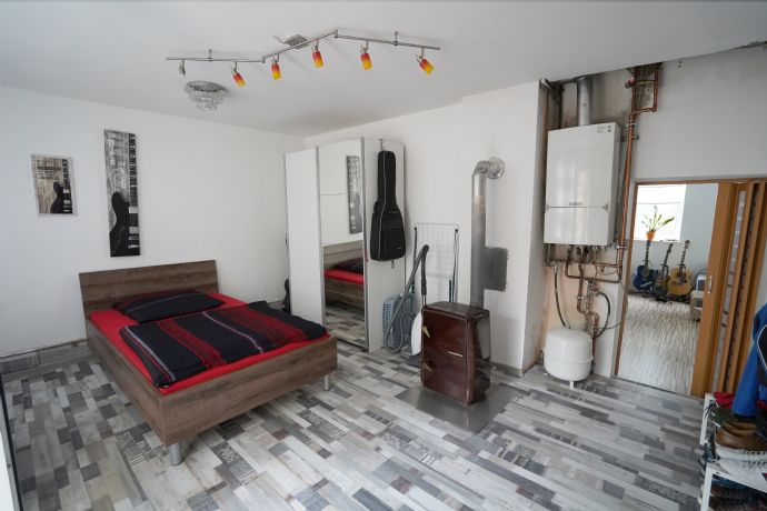 Einliegerwohnung - Schlafzimmer.jpg Mehrfamilienhaus Tuttlingen