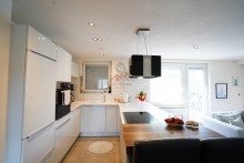 K�che  Zwei Wohneinheiten - ideal f�r Familie oder Wohnen & Arbeiten mit gro�er und sonniger S�dterrasse 