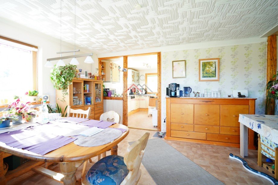 Esszimmer mit Zugang zum Balkon Einfamilienhaus Irndorf