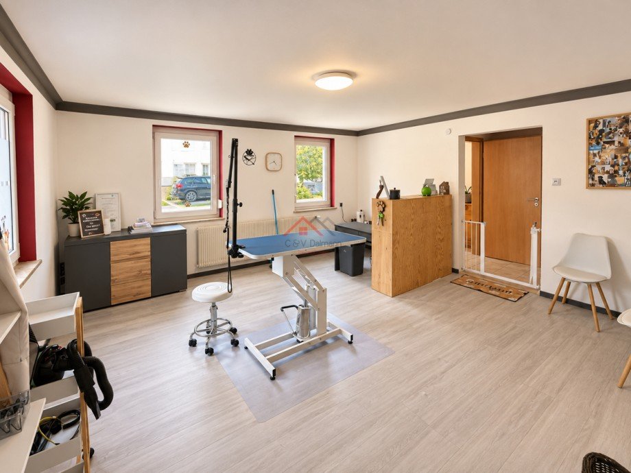 Wohnzimmer mit K�che Zweifamilienhaus Neuhausen ob Eck