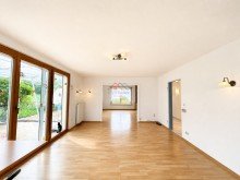 Wohnzimmer Einfamilienhaus in guter Wohnlage - 935 m� Grundst�ck, zwei Garagen, viele M�glichkeiten