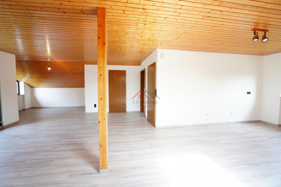 Wohn,-Esszimmer offene K�che Zweifamilienhaus Trossingen