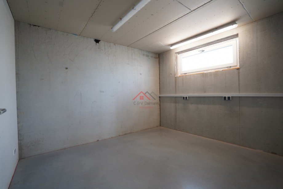 Kellerraum oder ausbauf�higes Zimmer UG Einfamilienhaus Tuttlingen / E�lingen