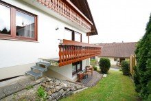 Seitenansicht Zuhause mit Zukunft - gro�z�giges Zweifamilienhaus mit Einliegerwohnung