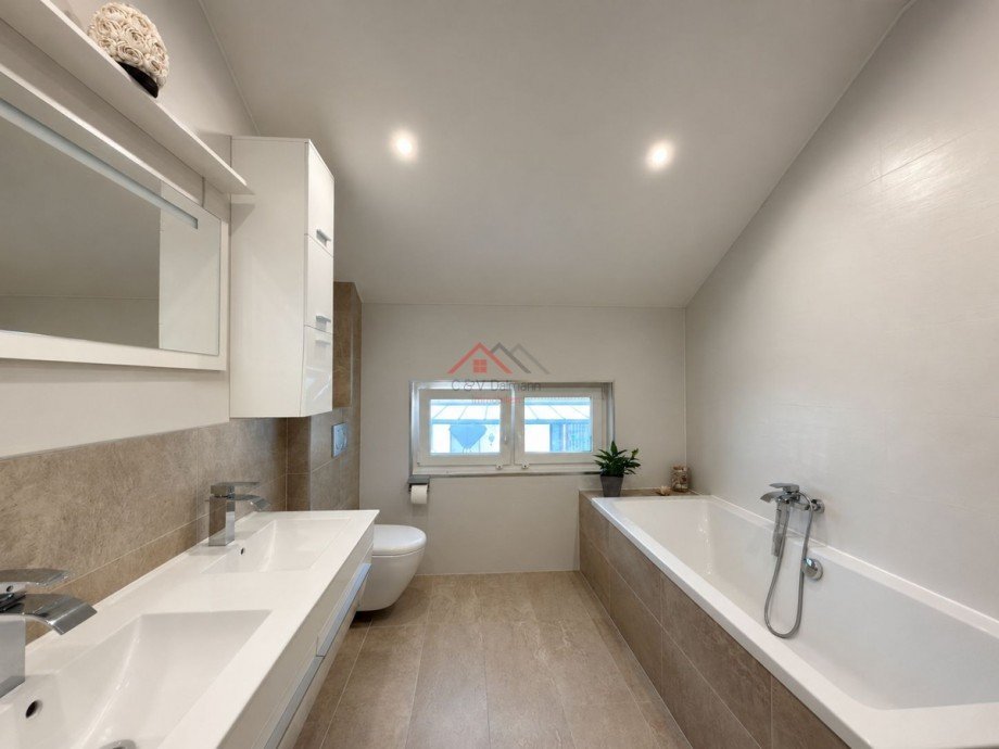 Badezimmer 1 Einfamilienhaus Geisingen