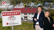 Reserviert  Zwei Wohneinheiten - ideal f�r Familie oder Wohnen & Arbeiten mit gro�er und sonniger S�dterrasse 