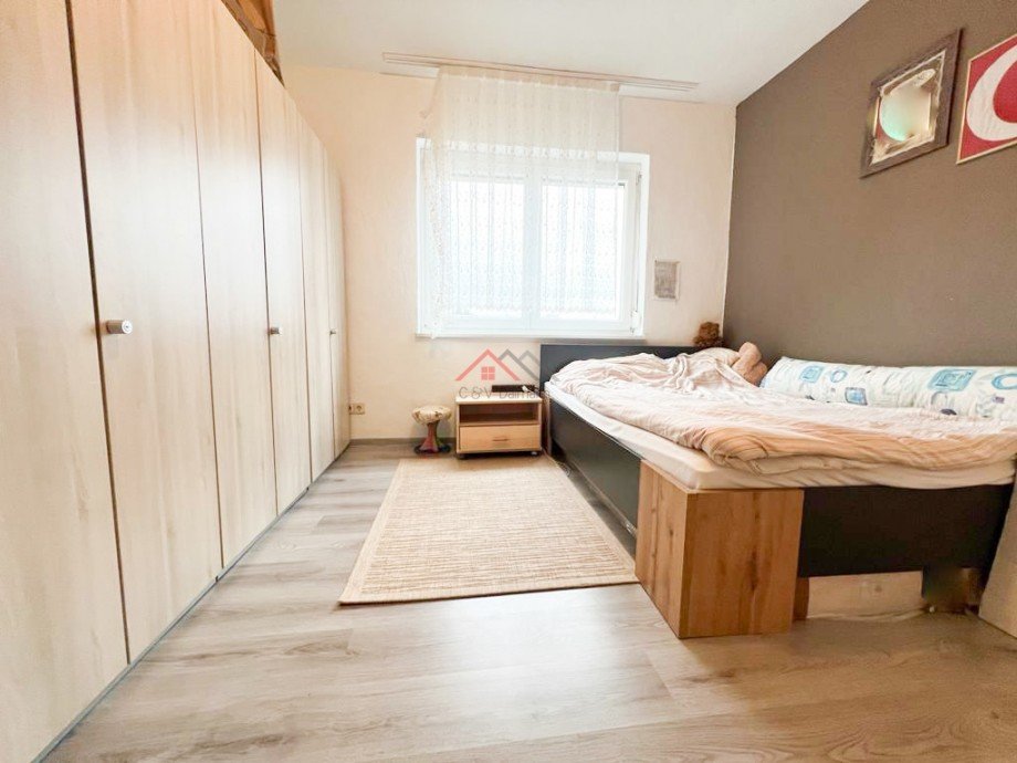Schlafzimmer Obergeschoss Doppelhaush�lfte Trossingen