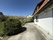 gro�e Terrasse Charmante Doppelhaush�lfte mit traumhaftem Garten, massivem Gartenhaus und vielseitigen Nutzungsm�glichkeiten