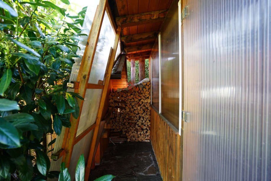 Holzlager Doppelhaush�lfte Talheim