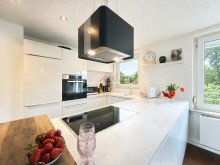 offene K�che EG  Zwei Wohneinheiten - ideal f�r Familie oder Wohnen & Arbeiten mit gro�er und sonniger S�dterrasse 