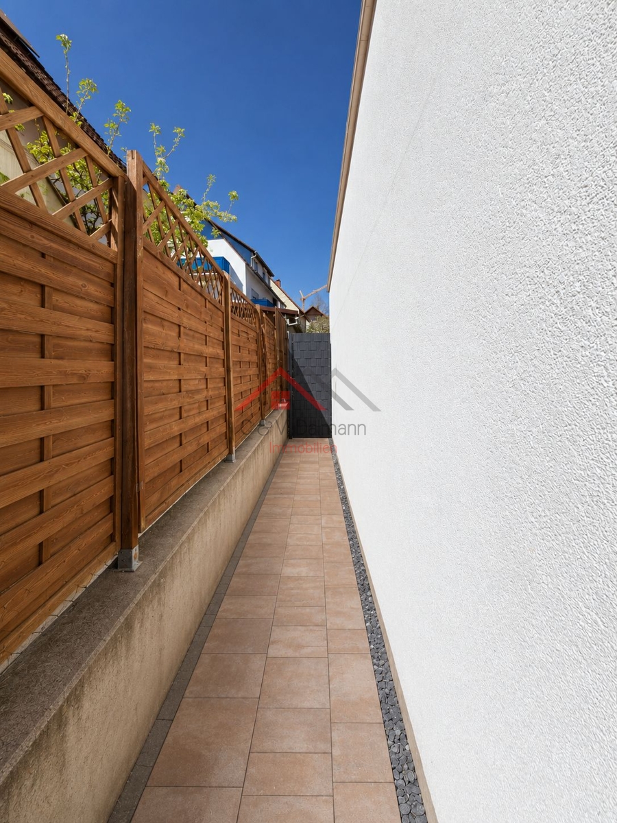 Bereich hinter der Garage Einfamilienhaus Geisingen