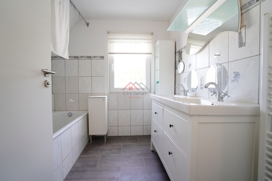 Badezimmer 1OG Einfamilienhaus M�hlheim an der Donau