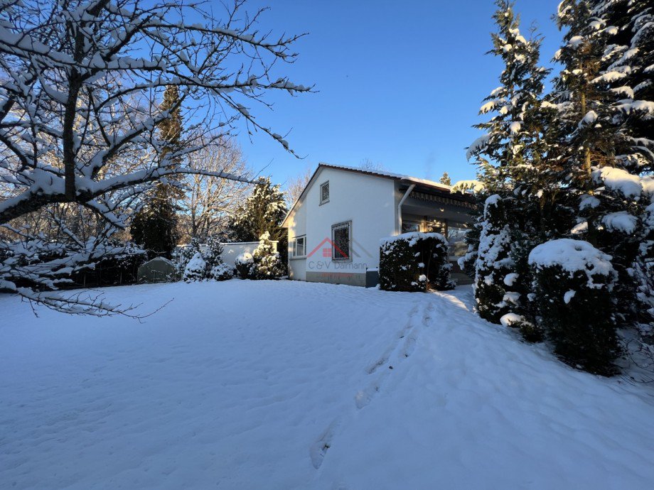 S�dwest Ansicht mit sch�ner Winterlandschaft Einfamilienhaus Tuttlingen