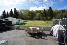 Terrasse  Zwei Wohneinheiten - ideal f�r Familie oder Wohnen & Arbeiten mit gro�er und sonniger S�dterrasse 