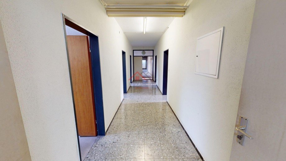 Halle 2 UG Halle Tuttlingen