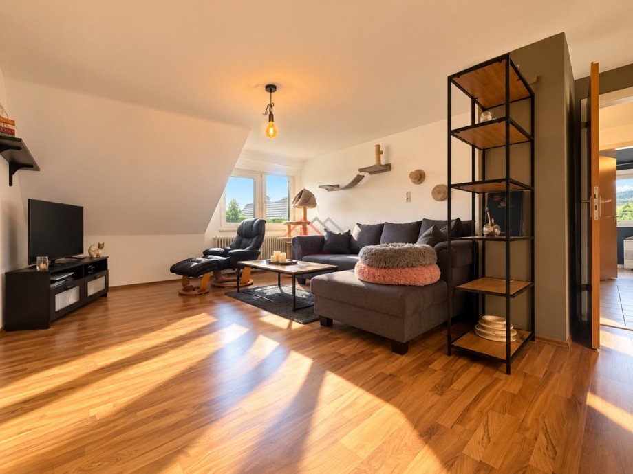 Wohnzimmer OG Zweifamilienhaus Gosheim