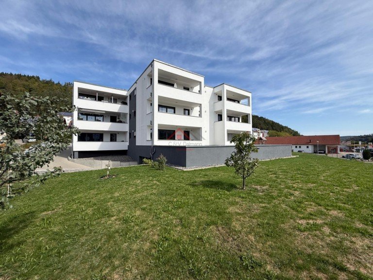 Ansicht S�dwest Immendingen / Zimmern Erdgeschosswohnung MODERNES WOHNEIGENTUM - 3-ZIMMER-WOHNUNG MIT BALKON & TIEFGARAGE in Immendingen-Zimmern